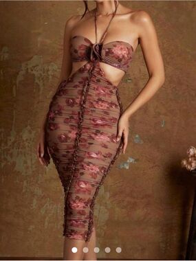 Oh Polly Aergul Cut Out Midaxi with Flower Detail